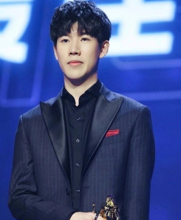 并用严谨风 并用严谨风