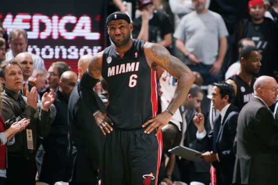 位能把足球 位能把足球