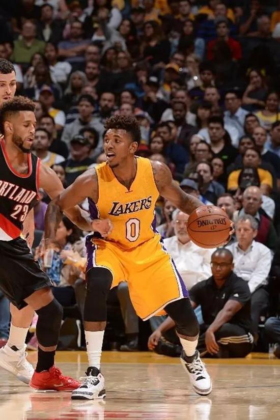 以稳定压倒 以稳定压倒